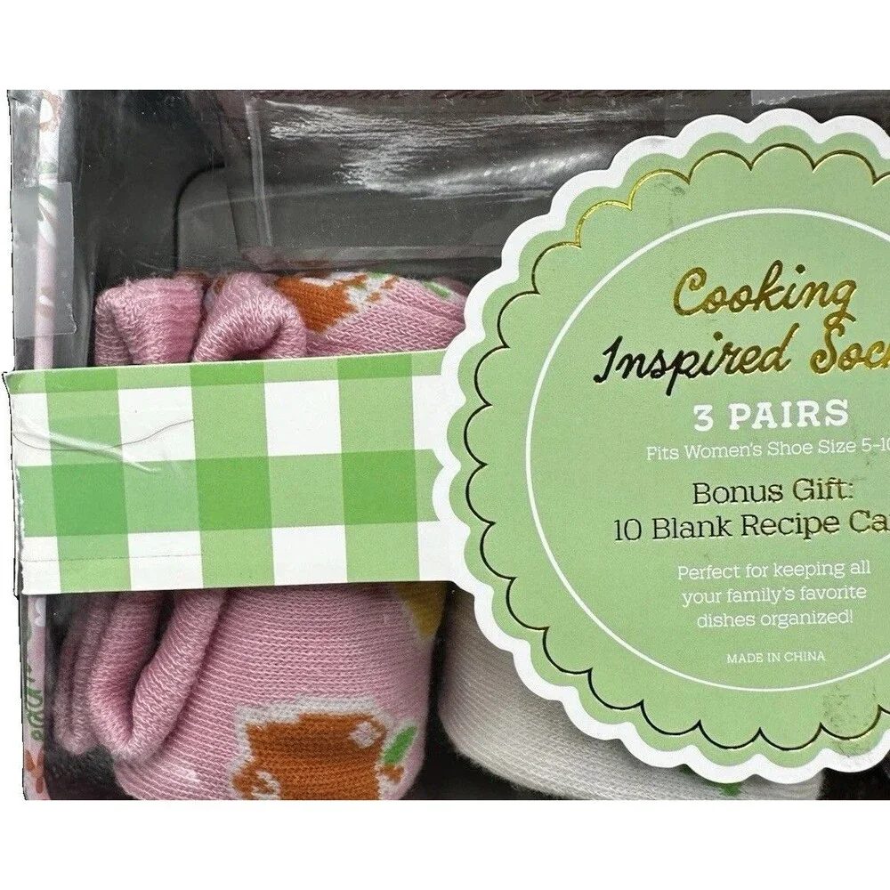 NEW 3-Pairs Womens Socks Cooking inspired Sz 5-10 Blanket Recipe Cards 10/Box